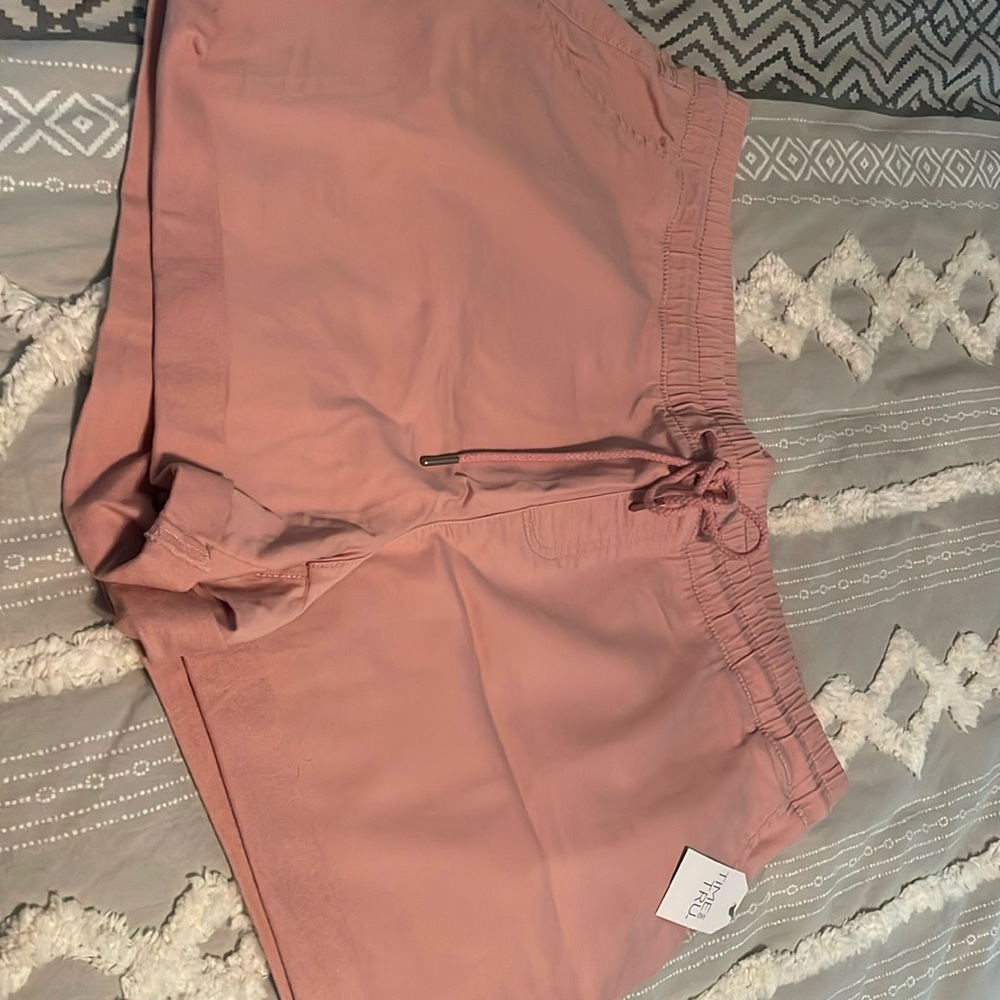 Time and Tru shorts pink